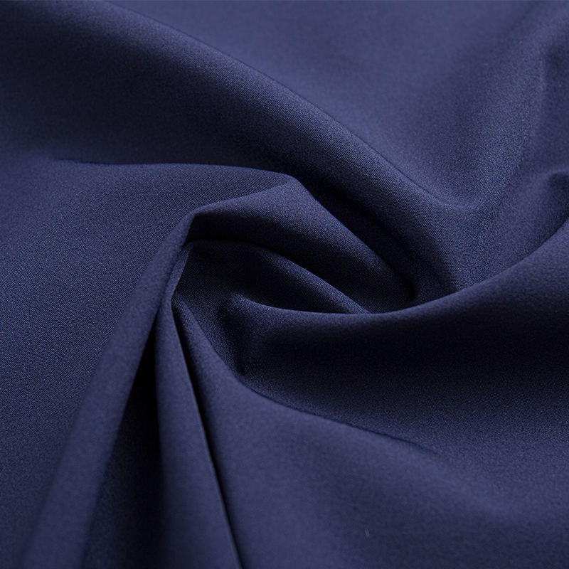 Nylon elasticizzato in quattro direzioni da 190 g/m² con membrana bianca e rete traspirante in PTFE - Tre in uno